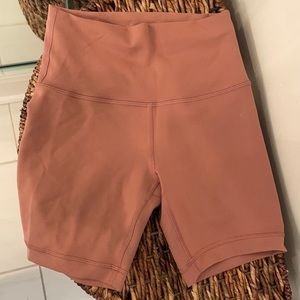 Lululemon wunder train hr 6inch